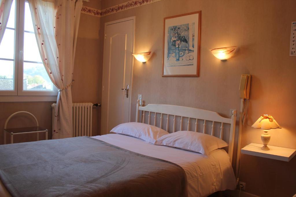 Logis Hôtel Les Cimes Argelès-Gazost Quarto foto